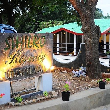 Sihilro Regency Hotel Udawalawe Buitenkant foto