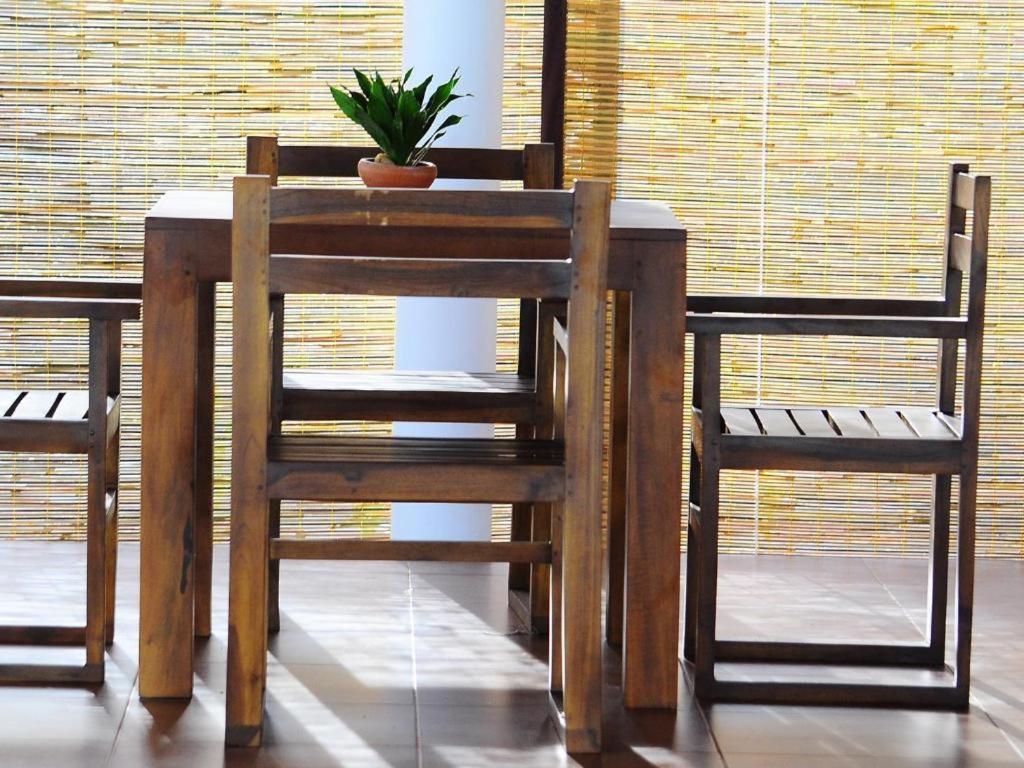 Sihilro Regency Hotel Udawalawe Buitenkant foto