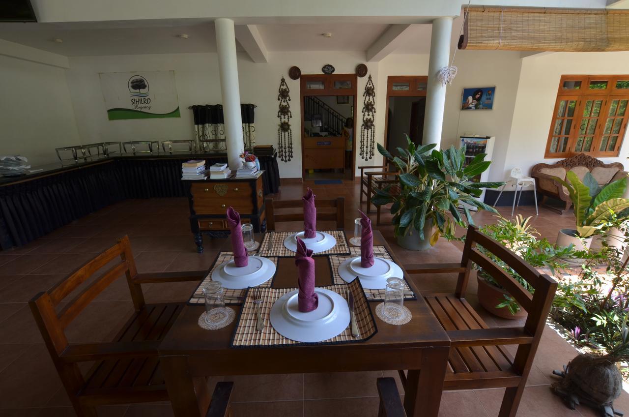 Sihilro Regency Hotel Udawalawe Buitenkant foto
