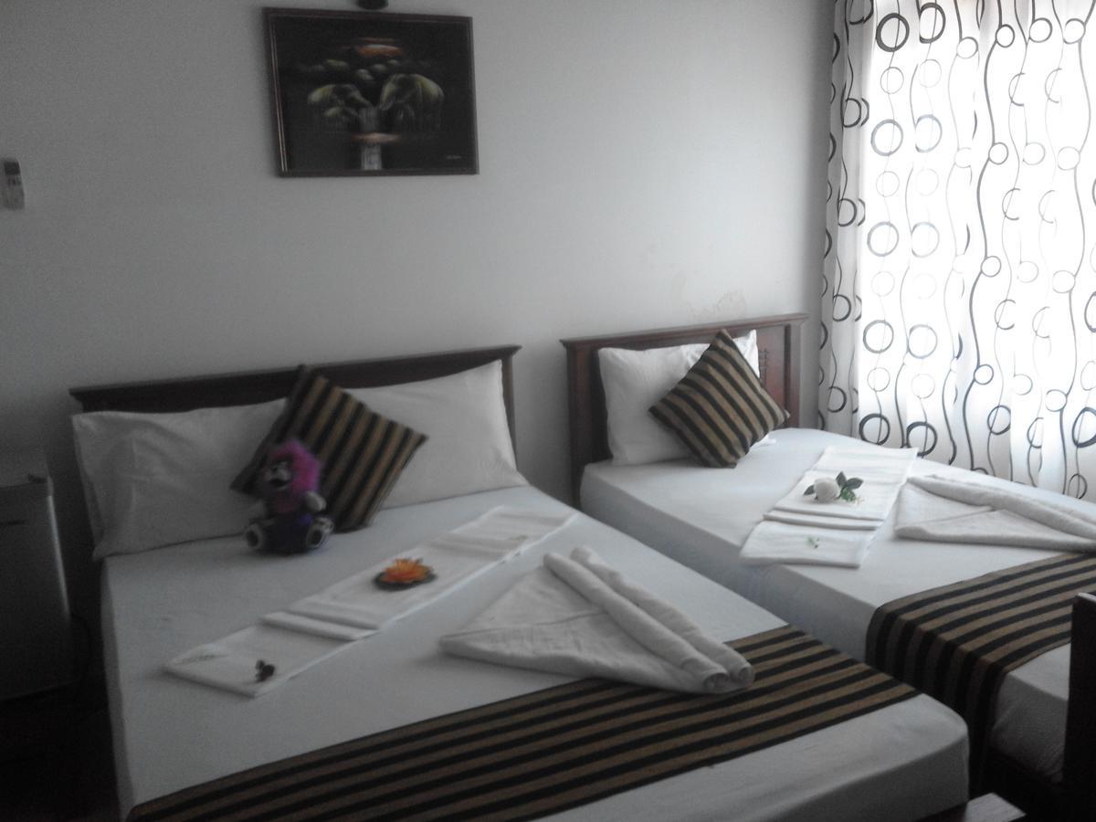 Sihilro Regency Hotel Udawalawe Buitenkant foto
